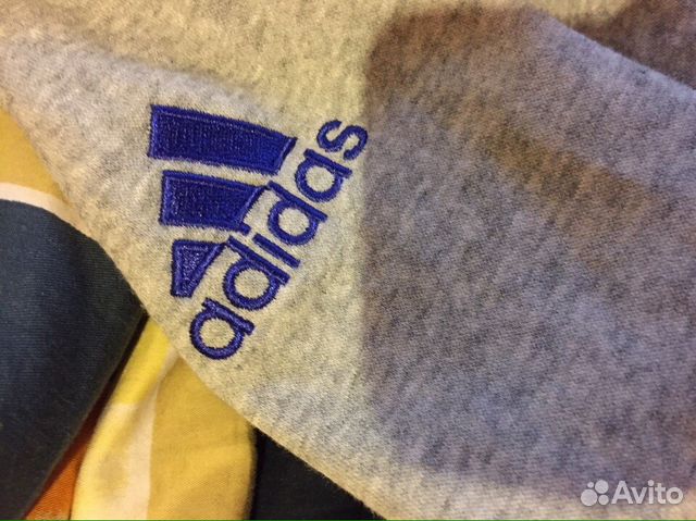 Свитшот adidas с футбольным клубом Челси. Размер s