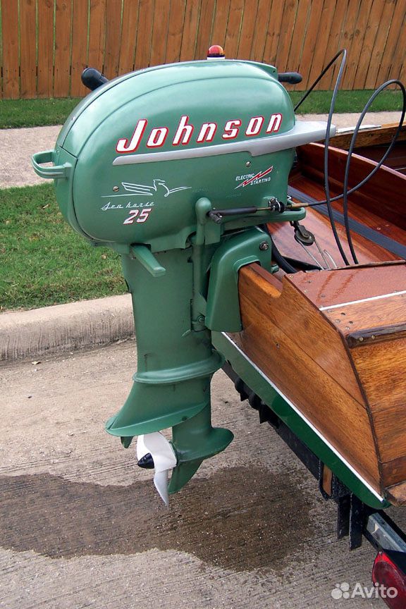 Johnson 25. Johnson 25hp. Ретро Лодочный мотор. Лодочные моторы СССР. Советские моторные лодки.