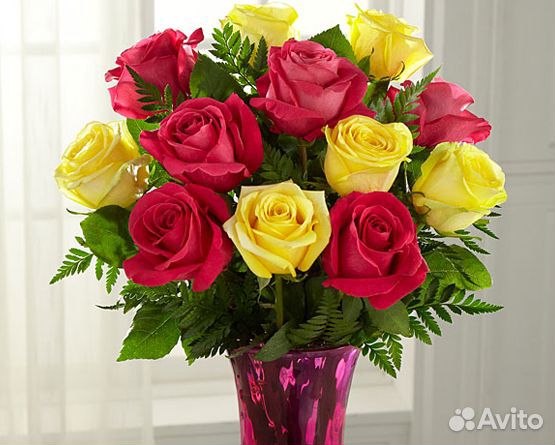 Красно желтый букет из 17 роз купить на Зозу.ру - фотография № 1