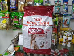 Royal Canin medium Adult 7+, 4кг