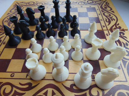 Шахматы + шашки + нарды в деревянной коробке