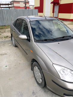Ford Focus 1.8 МТ, 2004, седан