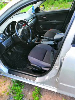 Mazda 3 1.6 МТ, 2008, седан