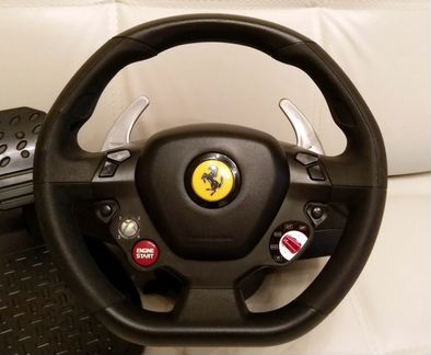 Игровой Руль Thrustmaster Ferrari PC Новый