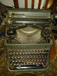 Пишущая машинка Optima