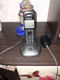 Panasonic базовые стационарные телефоны 2 шт