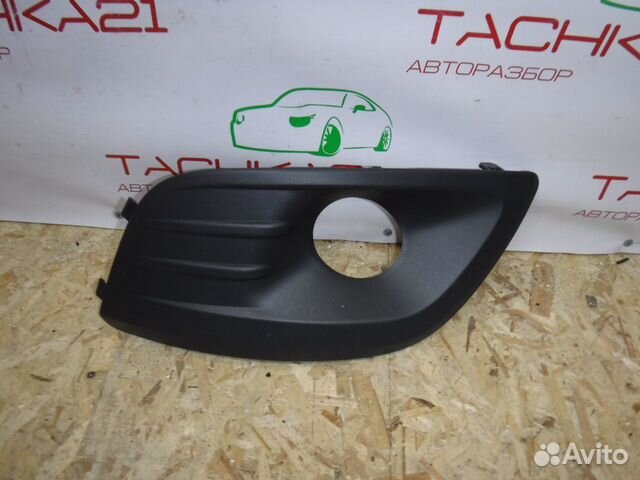 Накладка птф левая LADA Largus (2011+)