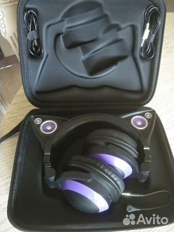 Наушники Brookstone Cat Ear