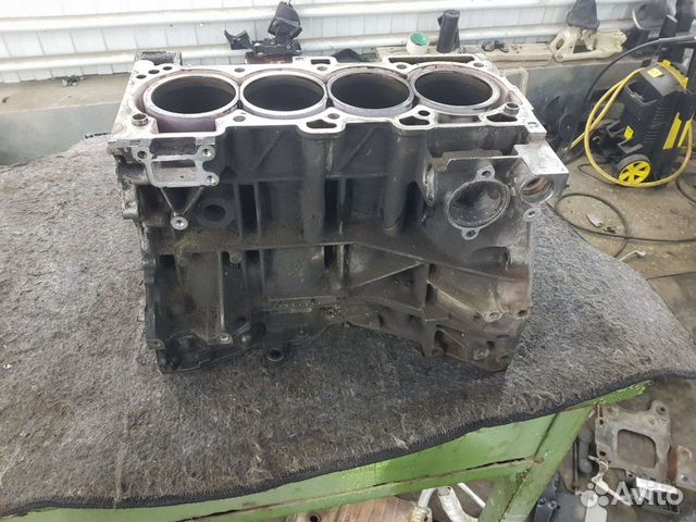 Блок двигателя Nissan primera p12