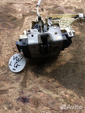 Замок двери передней левой Volkswagen Crafter