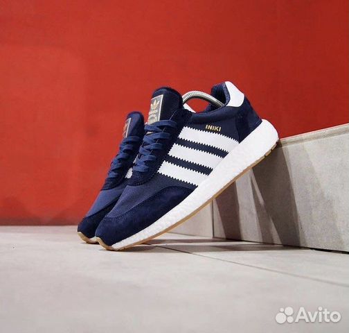 Adidas Iniki с джинсами