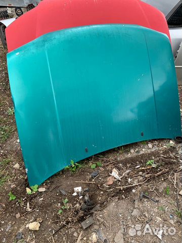 Капот Volkswagen Golf III