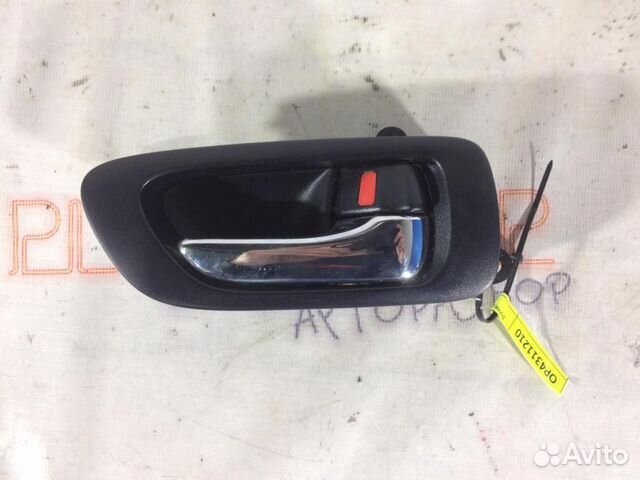 Внутренняя ручка передней правой двери Toyota OPA