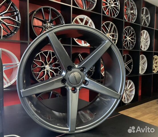 Новые Vossen VPS 303 R18 5*114.3 Графит