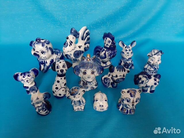 Гжель, фигурки, самовар, фруктовницы