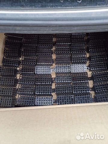 Кормушка фидерная