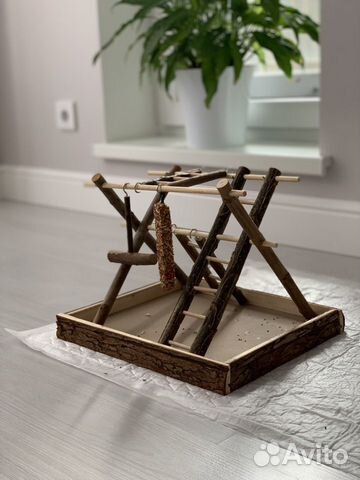 Игровая площадка для попугая