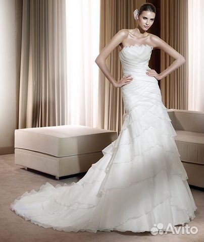 Дизайнерское свадебное платье Pronovias Дизайнерское свадебное платье Pronovias
