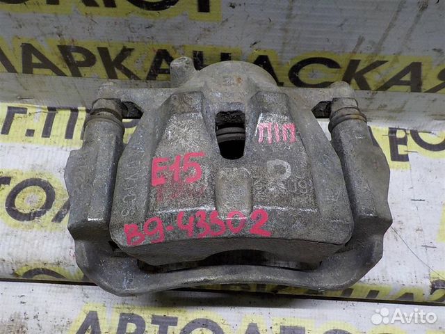 Суппорт передний правый Toyota Corolla (E150) 200