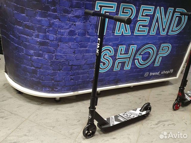 Трюковой самокат белый