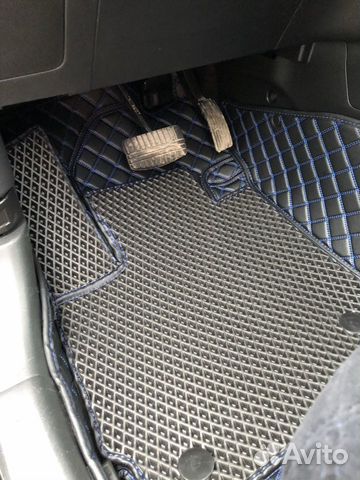 Автомобильные коврики из экокожи 3d