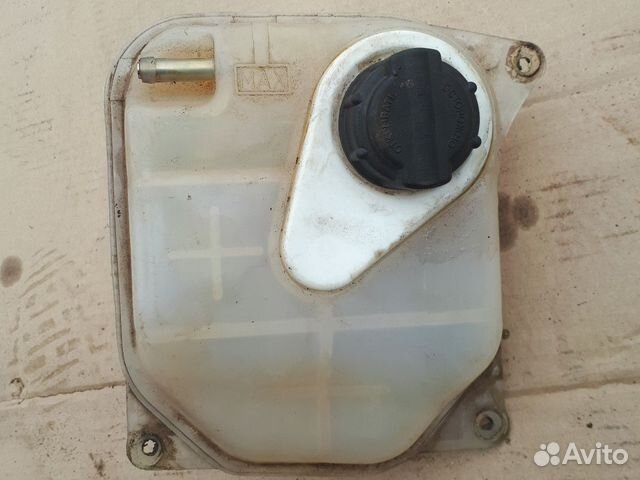 Расширительный бачок ауди 100 С4 audi 100 C4