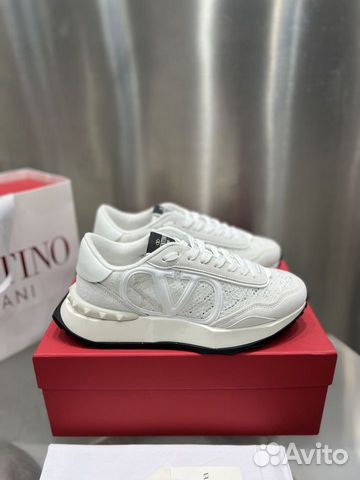 Кроссовки Valentino