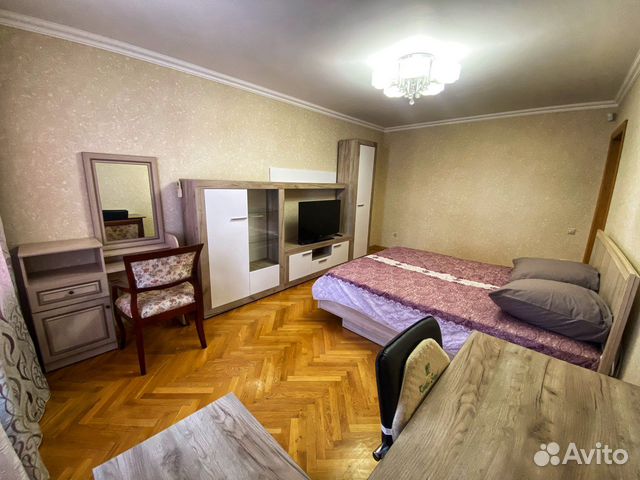 

3-к. квартира, 74 м², 2/4 эт.