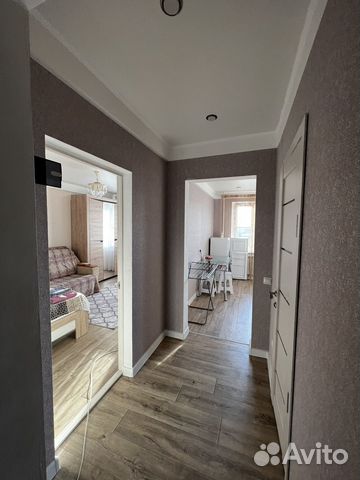 

1-к. квартира, 42 м², 10/10 эт.