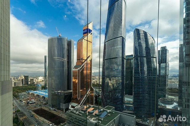 

Квартира-студия, 61 м², 1 кровать