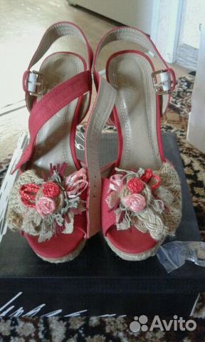 Босоножки р. 38 разные