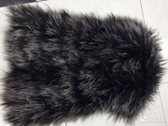 Жилетка меховая, лама, Hugo Boss, новая Жилетка меховая, лама, Hugo Boss, новая