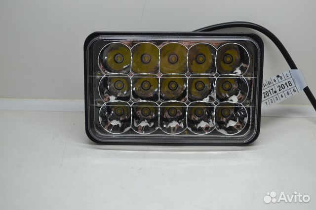 Светодиодная фара 45W Epistar (два режима Hi/Low) Светодиодная фара 45W Epistar (два режима Hi/Low)