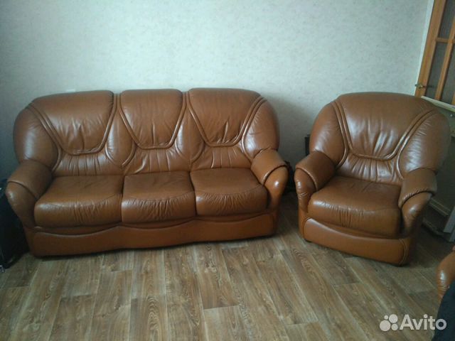 Диван кожаный в отличном состоянии Диван кожаный в отличном состоянии