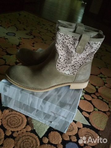 Ботинки новые р. 41