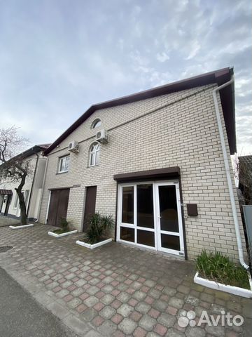 

6-к. дом, 400 м²