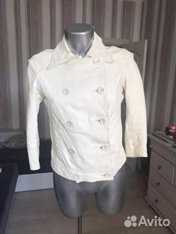 Белая кожаная куртка Lacoste оригинал Белая кожаная куртка Lacoste оригинал