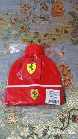 Шапочка Ferrari для мальчика Новая Оригинал Шапочка Ferrari для мальчика Новая Оригинал