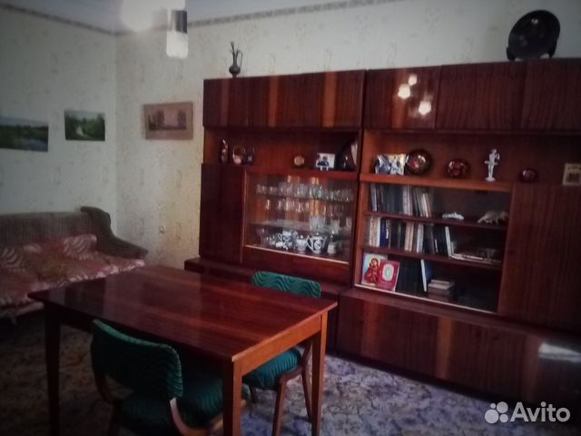 2-к квартира, 57 м², 1/3 эт.