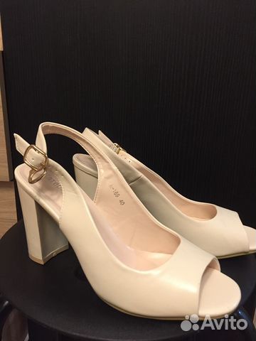 Босоножки / туфли Босоножки / туфли