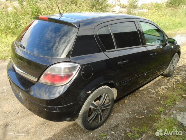 Разбираю Opel Astra H Опель Астра Ш 2009 Хетчбек 5