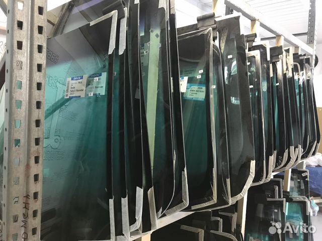 Лобовое стекло VW Passat B5