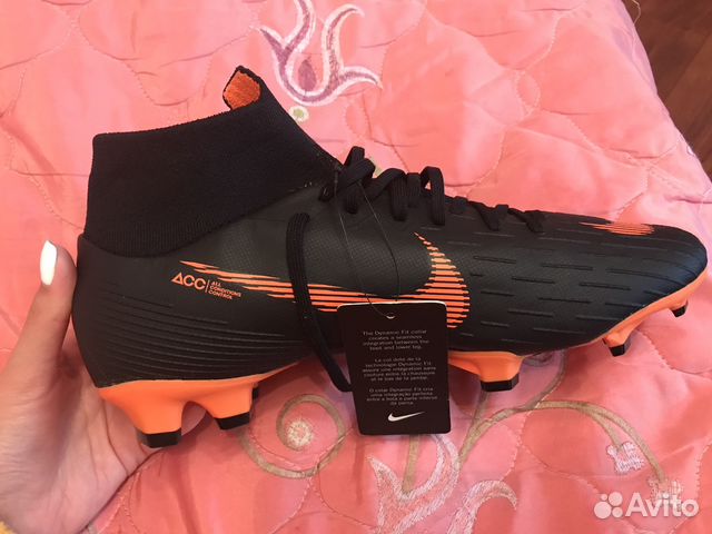 Футбольные бутсы Nike Mercurial
