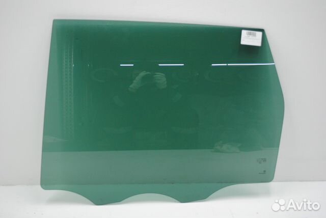 Стекло задней левой двери VW Touareg 2 NF