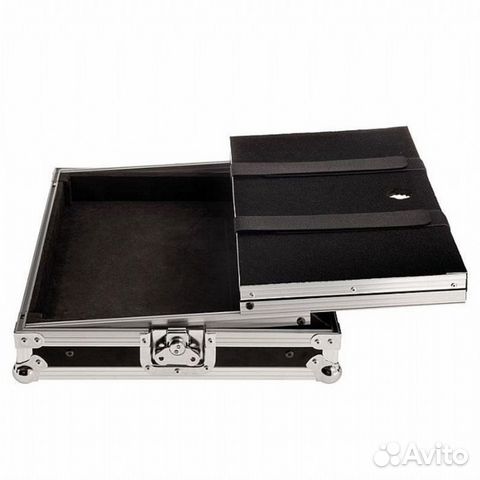 Контроллер Traktor kontrol s4 с flightcase