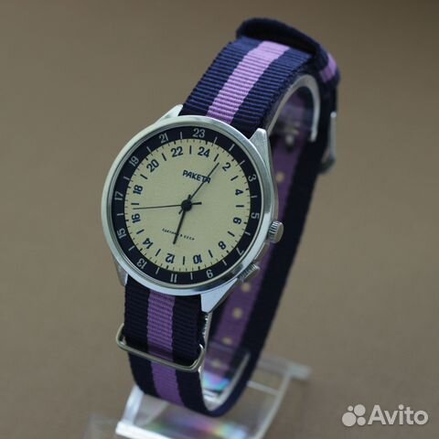 Ракета 24 часа крупные механические часы СССР в