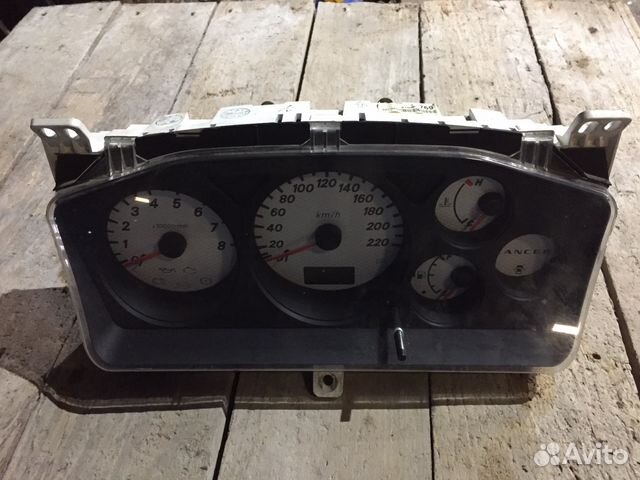 Панель приборов бу Митсубиси Лансер 9 Mitsubishi