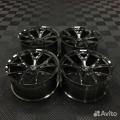 Кованые диски BC Forged R21 5x112 на BMW M5 F90 Кованые диски BC Forged R21 5x112 на BMW M5 F90