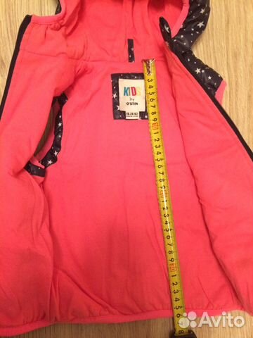 Ostin жилетки для сестренок 92 и 134