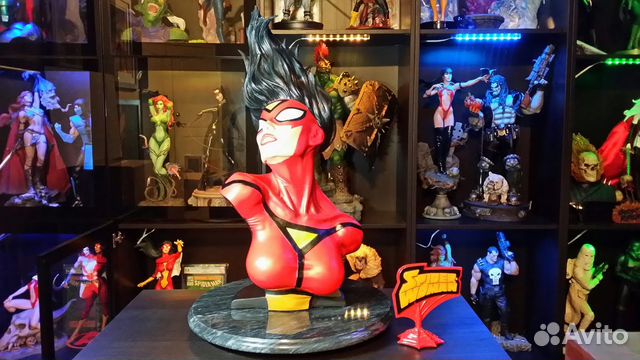 Sideshow Spider-Woman Legendary Scale Bust Sideshow Spider-Woman Legendary Scale Bust